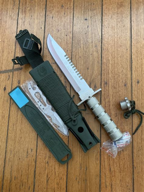 jungle king 1 survival knife.